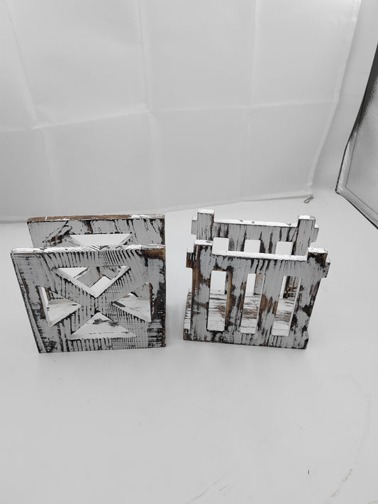 PAPER TOWEL HOLDER