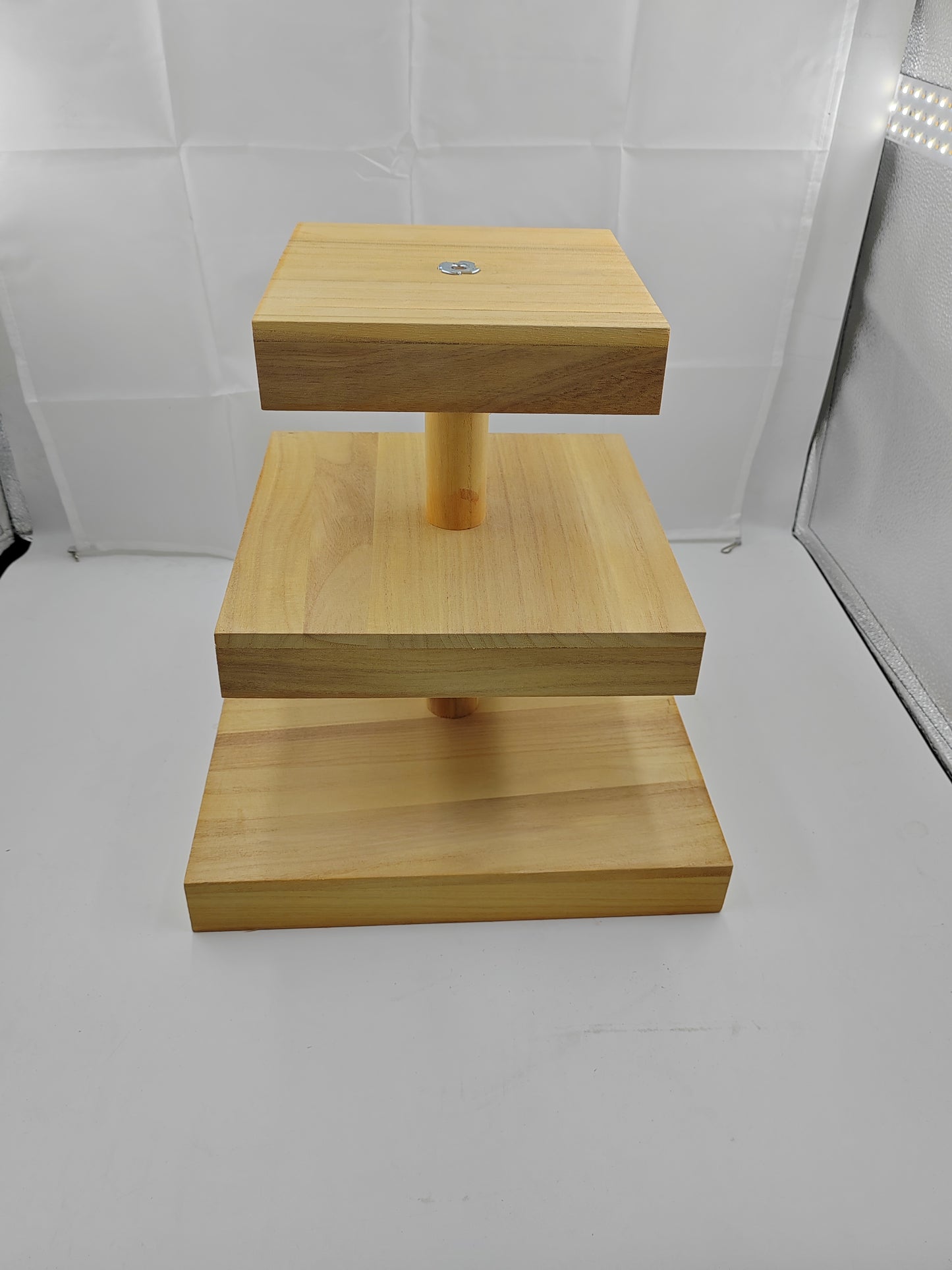 WOODEN 3 LAYER SHELVES